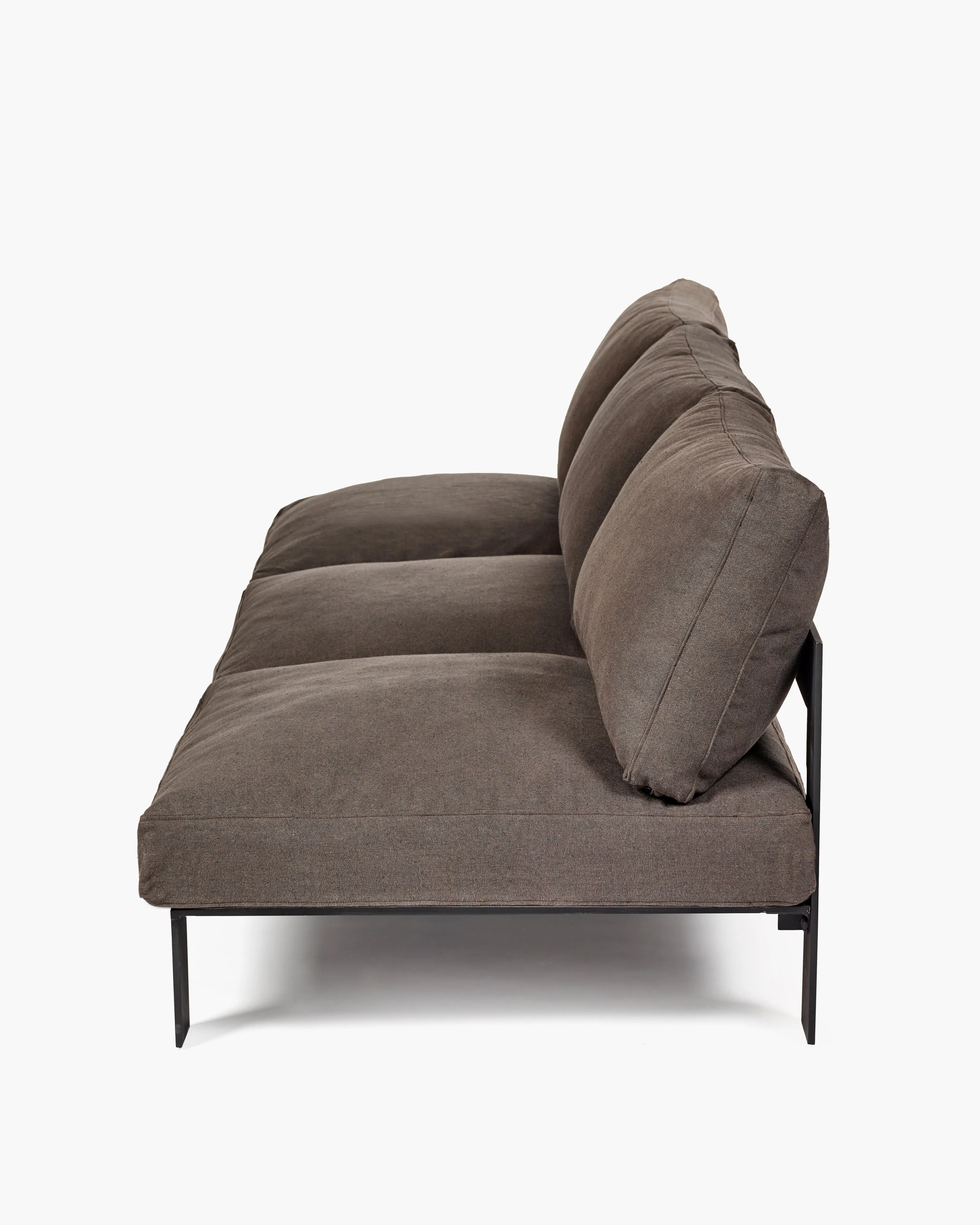 Bench three seater incl cushion outdoor umber