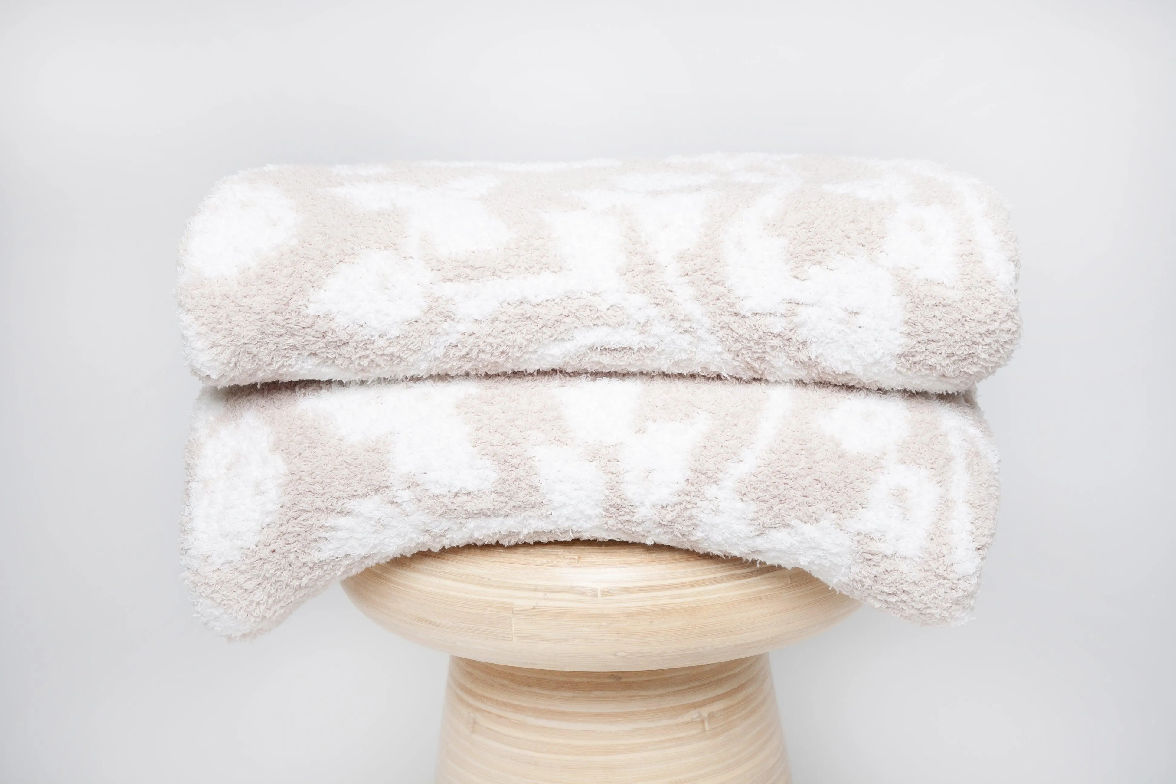 Blushing Beige & White Vintage Floral Print Throw