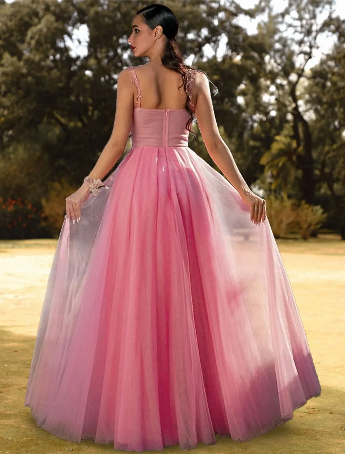 Luolandi A-Line Corsets Puffy Prom Birthday Dress Sweetheart Neckline Sleeveless Floor Length Tulle with Appliques