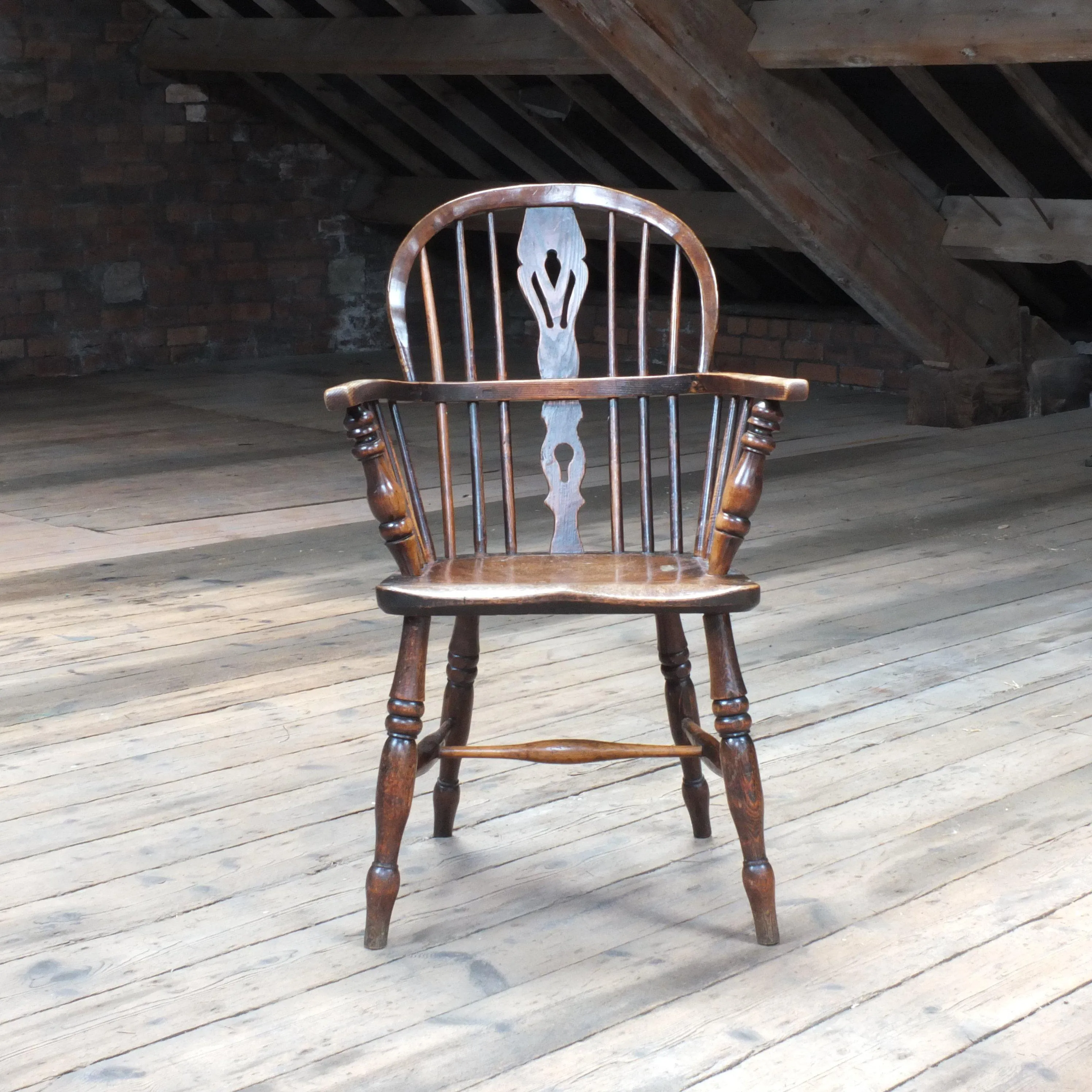 Matched set of 6 19th century Windsor chairs