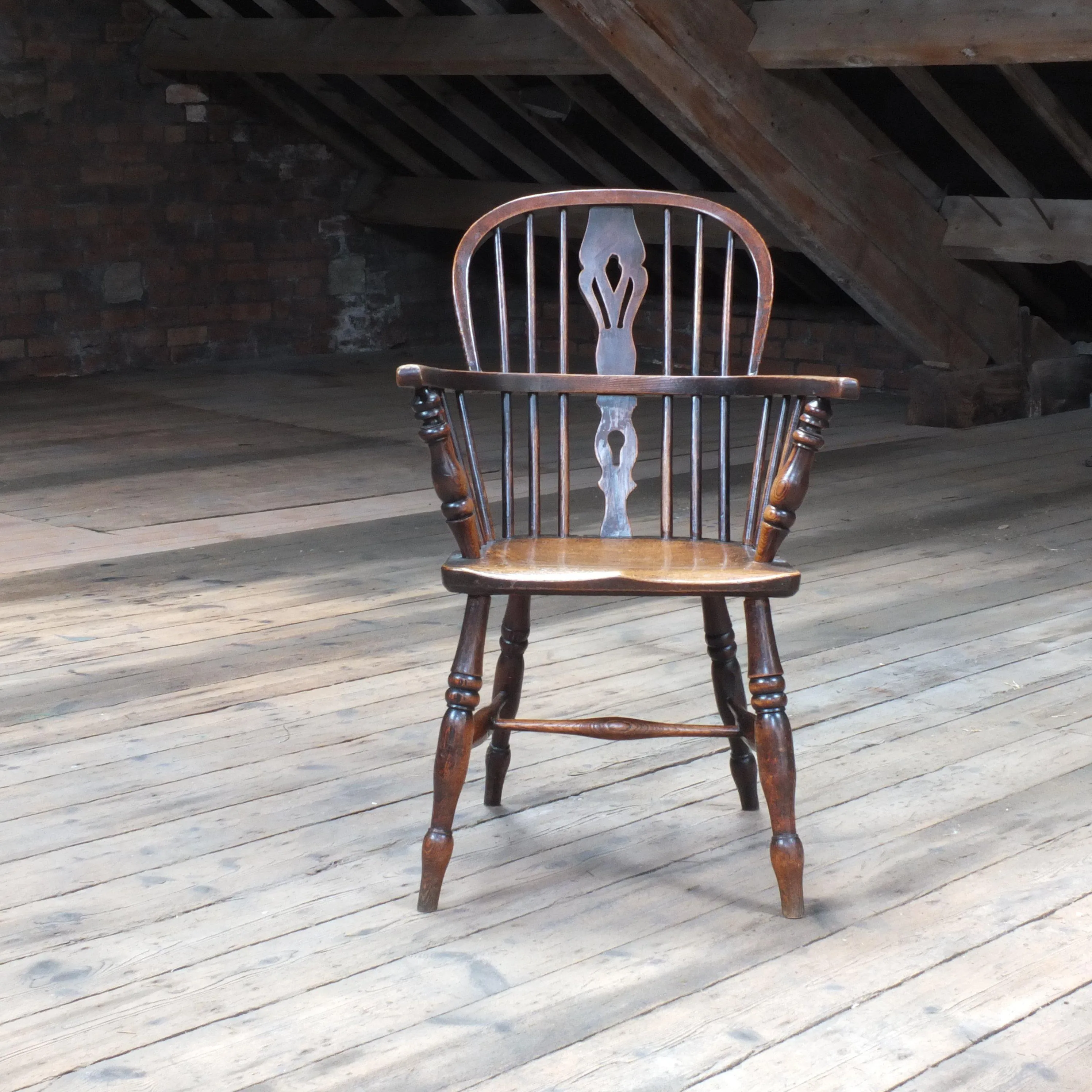 Matched set of 6 19th century Windsor chairs