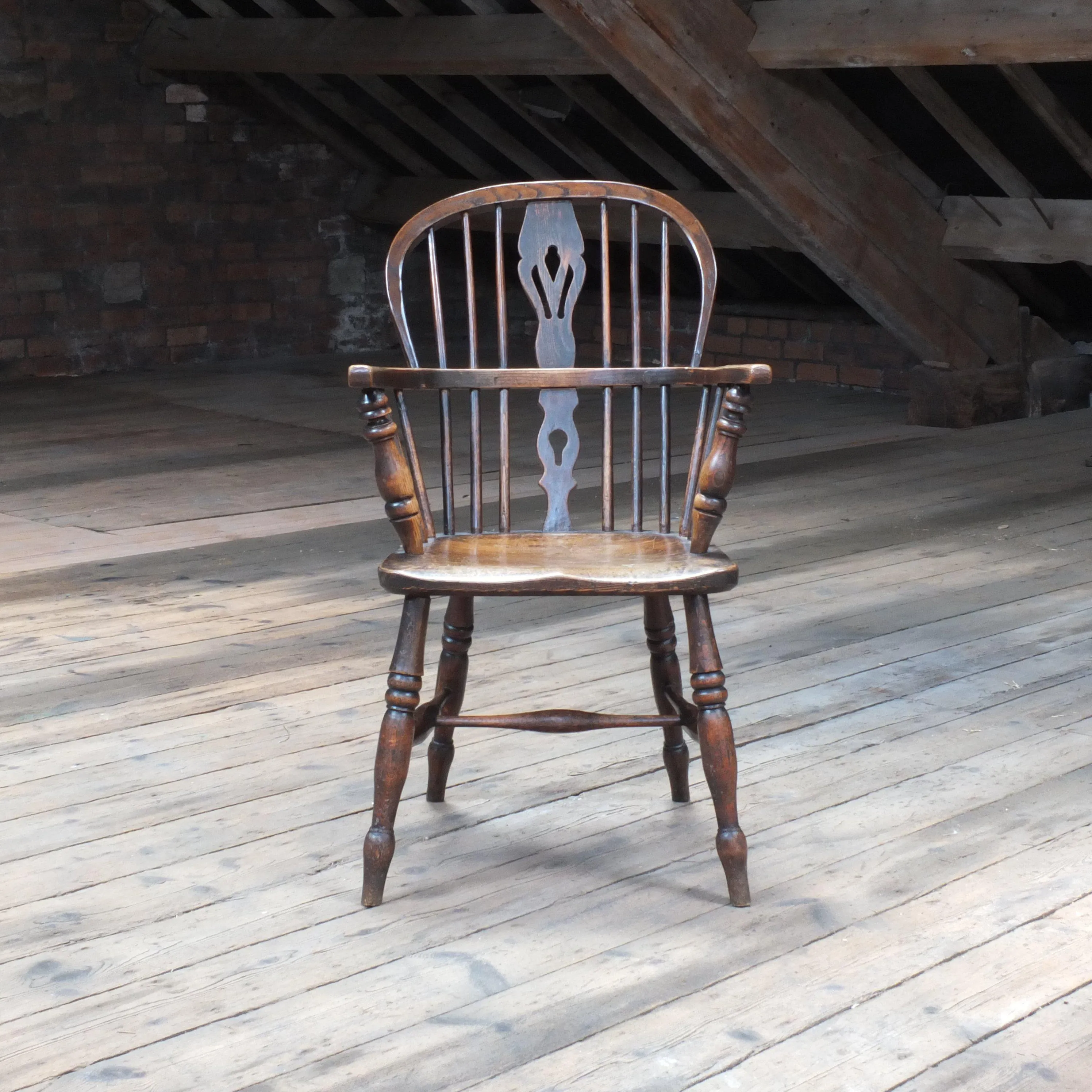 Matched set of 6 19th century Windsor chairs