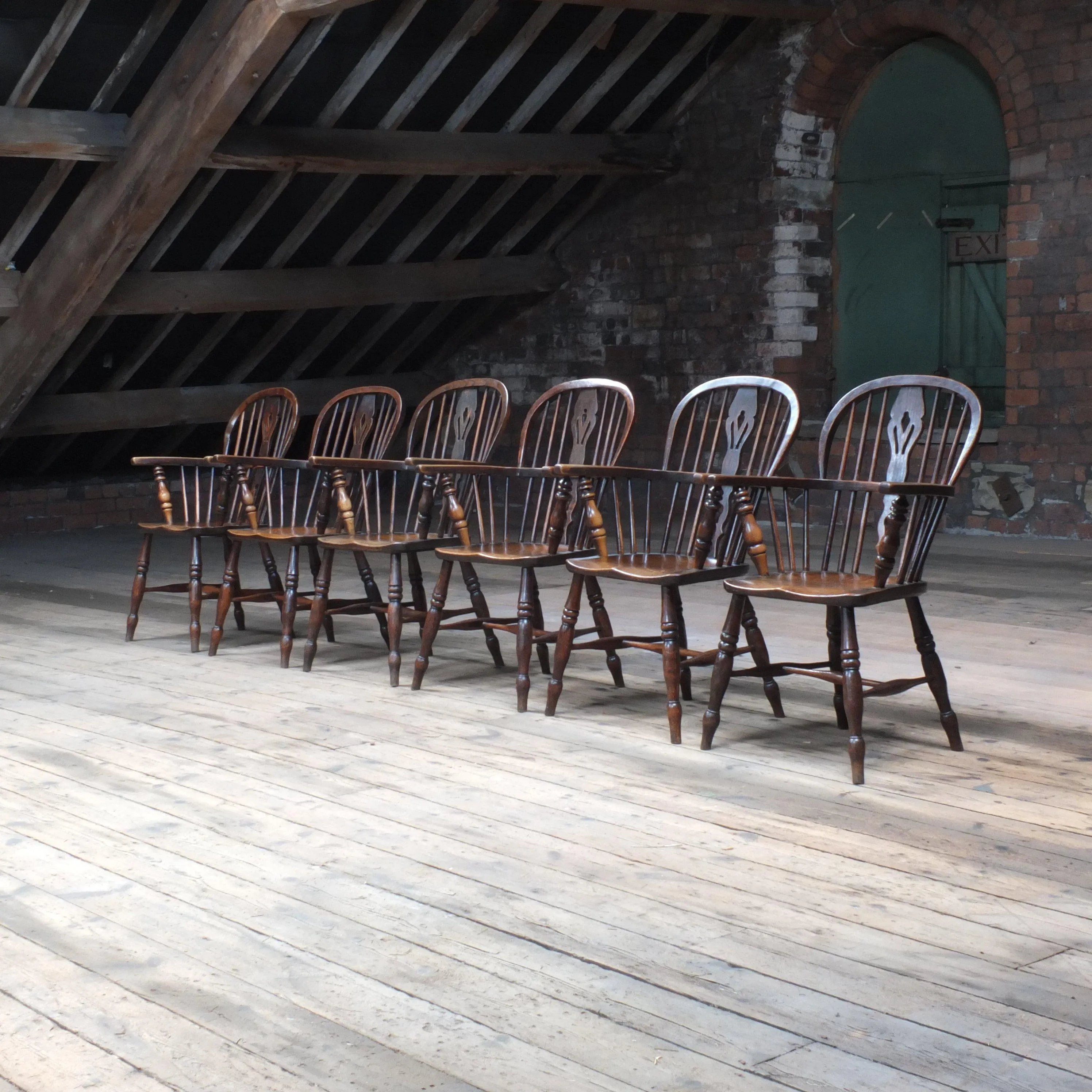 Matched set of 6 19th century Windsor chairs