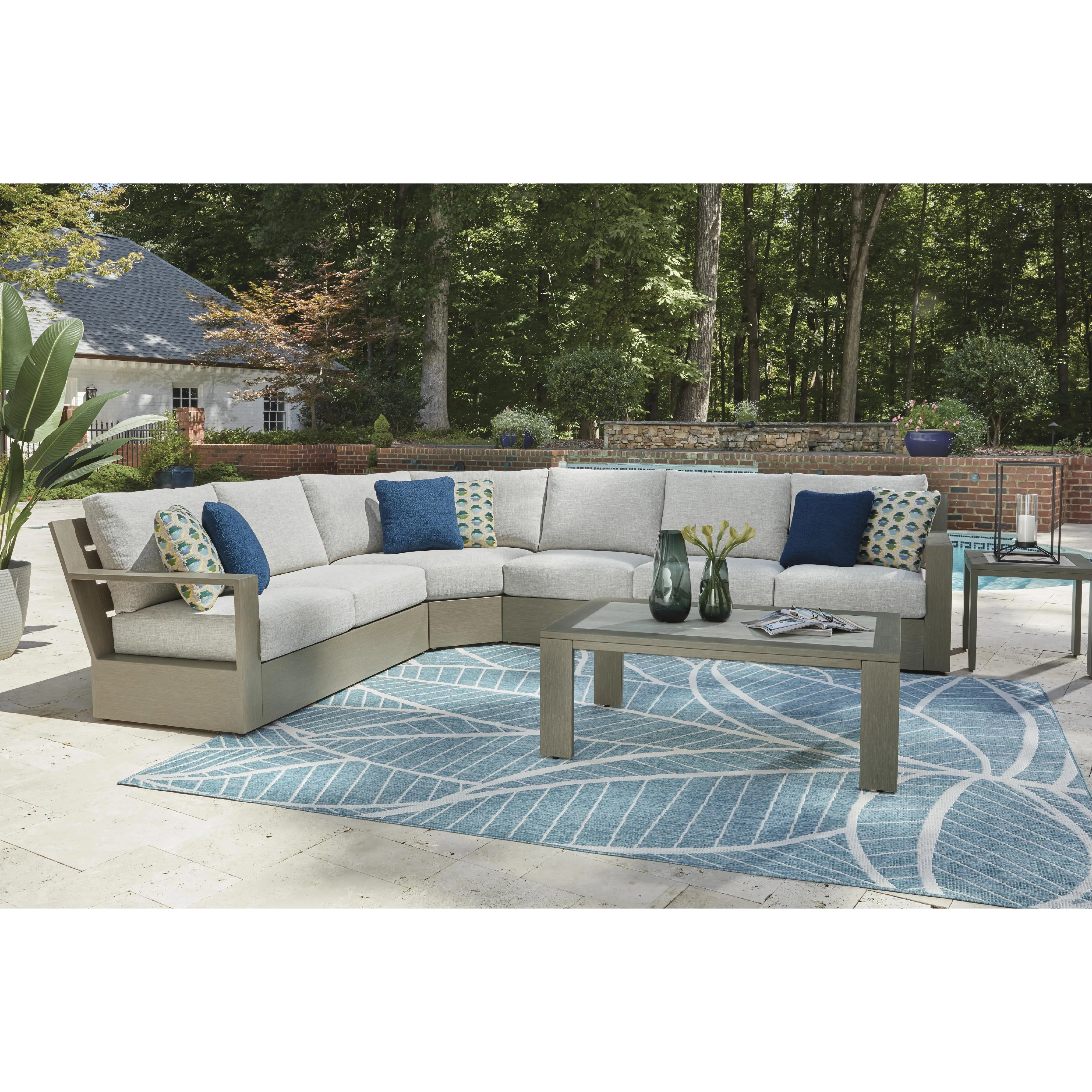 Signature Design by Ashley Outdoor Seating Sectionals P704-846/P704-854/P704-877