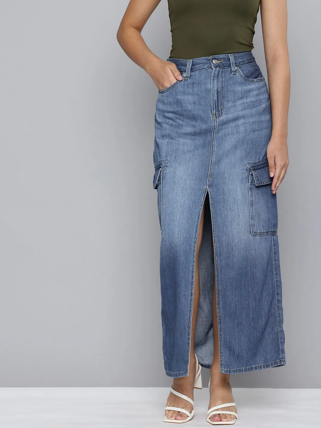 Women's Mid Rise Blue Solid Skirt